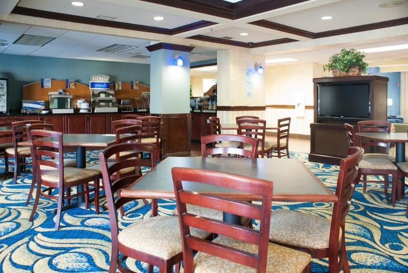 Holiday Inn Express Hotel & Suites Jacksonville-South By Ihg Bagian luar foto